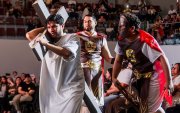 La iglesia Familia de Dios reunió a cerca de 2000 personas en Semana Santa, consolidando su coliseo como un espacio de fe, reflexión y encuentro espiritual en Guayaquil.