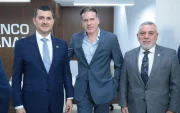 Miguel Ángel González, Alberto Acosta y Juan Carlos Navarro.