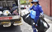 Quito supera las 129 mil toneladas de basura en dos meses, con alta concentración en zonas comerciales.