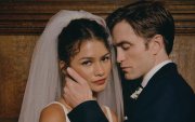 Zendaya y Robert Pattinson en una escena de boda en El Drama, donde una confesión cambia el rumbo de su relación antes del “sí, acepto”.