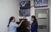 En colegios de Guayaquil desde hace varios años utilizan sistemas de monitoreo en sus áreas.