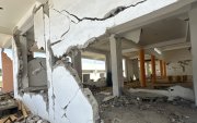 Aún en ruinas continúa el edificio de lo que fue la emblemática Unidad Educativa Eloy Alfaro, en Bahía de Caráquez, cantón Sucre, norte de Manabí