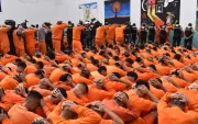 Trasladan 300 presos desde la cárcel de Imbabura N.°1 para reducir hacinamiento penitenciario.