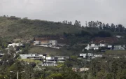 Uno de los principales problemas en el volcán Ilaló es el avance de las construcciones, incluso en una zona protegida.