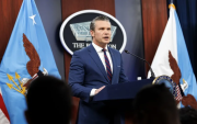 Pete Hegseth pronunció un discurso que fusionaba un versículo bíblico con un fragmento de la famosa película Pulp Fiction.
