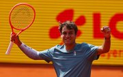 Cobolli celebró llorando tras vencer por doble 3-6 a Alexander Zverev.