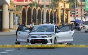 En este automóvil se movilizaba el empleado de uno de los puertos de Guayaquil, que fue atacado en la avenida 25 de Julio.