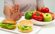 El aumento del hígado graso en jóvenes ecuatorianos evidencia una crisis silenciosa vinculada al consumo excesivo de azúcares, el sedentarismo y la falta de educación alimentaria.