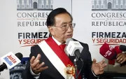 La moción de censura pone en riesgo la estabilidad política en Lima.