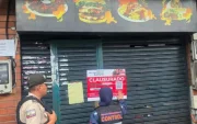 La Agencia Metropolitana de Control (AMC) encontró a 200 personas en un bar clandestino, que funcionaba cerca de la Universidad Central, en Quito.