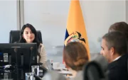 La ministra Sariha Moya confirmó que Ecuador analiza una posible nueva emisión de bonos en los mercados internacionales.