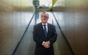 Mariano Barbacid, referente en investigación oncológica, enfrenta cuestionamientos judiciales y éticos sobre sus estudios de cáncer de páncreas.