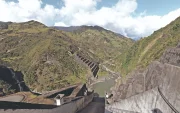 El embalse Mazar bajó 21,27 metros en su nivel, al pasar de 2.153 msnm a 2.131,73 msnm entre mediados de marzo y el 29 de abril de 2026, según Celec Sur.
