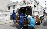El Municipio de Quito confirmó que la recolección de basura continuará con normalidad durante el toque de queda.