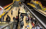 El Metro de Quito ajusta su operación temporalmente para garantizar seguridad y cumplimiento de restricciones.