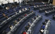 Asamblea de El Salvador aprobó reforma que cambia elección del TSE el 30 de abril.