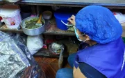 En la panadería se evidenciaron rastros de roedores y acumulación de grasa y humedad.