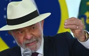 El presidente de Brasil, Luiz Inácio Lula da Silva, habla durante la ceremonia de firma del acuerdo comercial entre el Mercosur y la Unión Europea (UE)