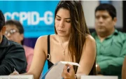 La alcaldesa subrogante Tatiana Coronel insistió en que cualquier aumento del pasaje debe ser aprobado por el Concejo Cantonal.