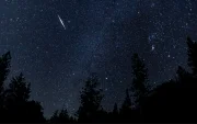 Referencial. El cielo nocturno de Ecuador será escenario de la lluvia de meteoros Eta Acuáridas en mayo de 2026