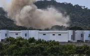 Captura de video optimizada de la humareda provocada por detonaciones en la vía a Salitre