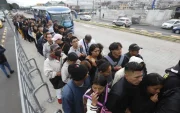 Los transportistas aseguraron que este 6 de mayo se retomará el servicio de buses en Quito y que operarán en los horarios habituales.