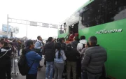 La falta de buses en la mañana del 5 de mayo de 2026, provocó un caos en la movilidad en Quito.
