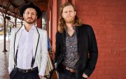 The Lumineers fue formado en 2005 por Wesley Schultz y Jeremiah Fraites.