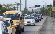 Congestión vehicular en la autopista Narcisa de Jesús, en el norte de Guayaquil.