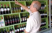Imagen referencial. El 75 % del mercado de licores en Ecuador está ocupado por botellas de contrabando o fabricadas ilegalmente
