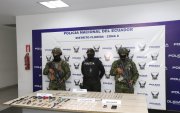La Policía detuvo a adulta mayor con sobres de posible cocaína.