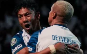 Tiago Nunes, sorprendió dejando en el banco a Deyverson.