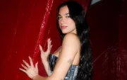 Dua Lipa durante su segunda presentación del 'Radical Optimism Tour' en River Plate