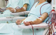 Organizaciones de pacientes renales convocaron a una rueda de prensa para denunciar la crisis del sistema de salud en Ecuador.