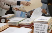 La Comisión Cívica de Seguimiento revisó los méritos, siguiendo los pasos establecidos por el CPCCS.