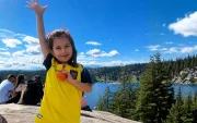 Hailey Jacobsohn, una niña de 7 años que vive en Canadá y tiene raíces ecuatorianas, participa en la competencia internacional Junior Ranger.