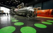 Esta fotografía muestra la sala de turbinas de la central nuclear de Almaraz, en el oeste de España, el 23 de abril de 2026.