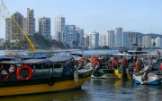 El 19 de abril de 2026, varias embarcaciones se encuentran amarradas en Santa Marta, departamento de Magdalena, Colombia.