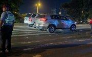 Miembros de la Agencia de Tránsito y Movilidad (ATM) acudieron al punto donde un peatón fue atropellado, en el kilómetro 14,5 de vía a la costa.