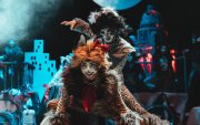 El elenco ensayó la obra durante un año. Tuvo funciones en 2025 en Quito y Ambato. Ahora regresa con una segunda gira nacional.