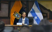 La prefecta Marcela Aguiñaga deja el cargo después de ser electa en 2023.