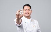 Marco Andrade, maestro heladero y cofundador de la marca pasó más de un año diseñando el producto.