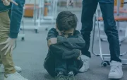 La difusión de un video de presunto acoso escolar generó preocupación entre la comunidad educativa en Quito.