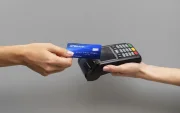 Los usuarios y comercios reportaron inconvenientes para realizar pagos con tarjetas.