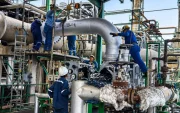 La Refinería Esmeraldas es el principal complejo refinador de Ecuador. Actualmente, opera al 40,97 % de su capacidad.
