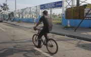 La Liga deportiva Luis Chiriboga Parra está ubicada en las calles 40 y la J, en el suroeste de Guayaquil.