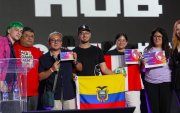 Los creadore de Rongú al rceibir el primer lugar en la categoría Best Game LATAM.