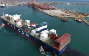 El puerto del Callao tiene un tráfico diario de alrededor de 5.000 camiones que contienen carga.