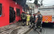 El incendio se registró alrededor de las 06:00 en una vivienda de la cooperativa Santiaguito de Roldós.