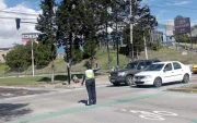 En varios sectores del sur de Quito los semáforos estaban apagados por el corte de luz.
